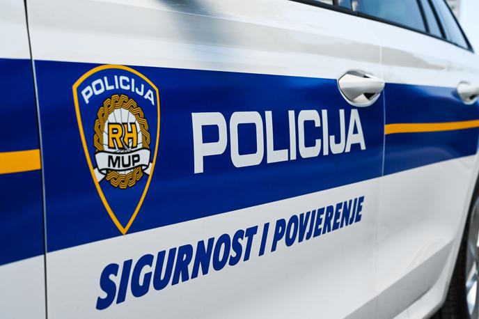 policija, Hrvaška, hrvaška policija | Policija je aktivista iskala ob pomoči gasilcev, gorske reševalne službe in številnih prostovoljcev. | Foto Shutterstock