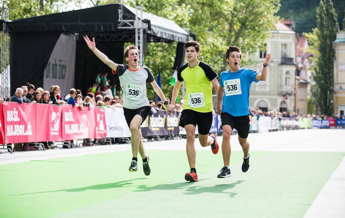 tek trojk 2019 | V Ljubljani je danes potekalo sklepno dejanje 63. pohoda Pot ob žici. V treh dneh se je pohoda in teka trojk udeležilo več kot 39 tisoč udeležencev. | Foto Peter Podobnik/Sportida