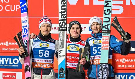 Oberstdorf ostaja slovenski, na vrhu tokrat Domen Prevc! #video