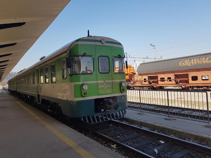 Potniki nekaterih vlakov med Ormožem in Ptujem na eni in Mariborom na drugi strani (ter obratno) bodo na svoj cilj prišli povprečno deset minut hitreje, saj bodo ti vlaki peljali mimo postaje Pragersko.  | Foto: Srdjan Cvjetović