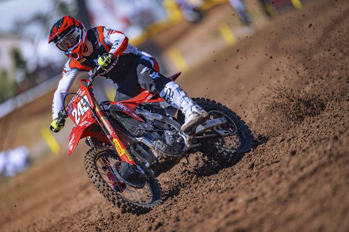 Tim Gajser je s Hondo osvojil vseh pet svetovnih lovorik in vseh 49 zmag. Makolčan ostaja zvest Hondi, za razliko od Jorgeja Prada tudi prvenstvu MXGP, medtem ko Španec odhaja v ZDA. | Foto: Guliverimage