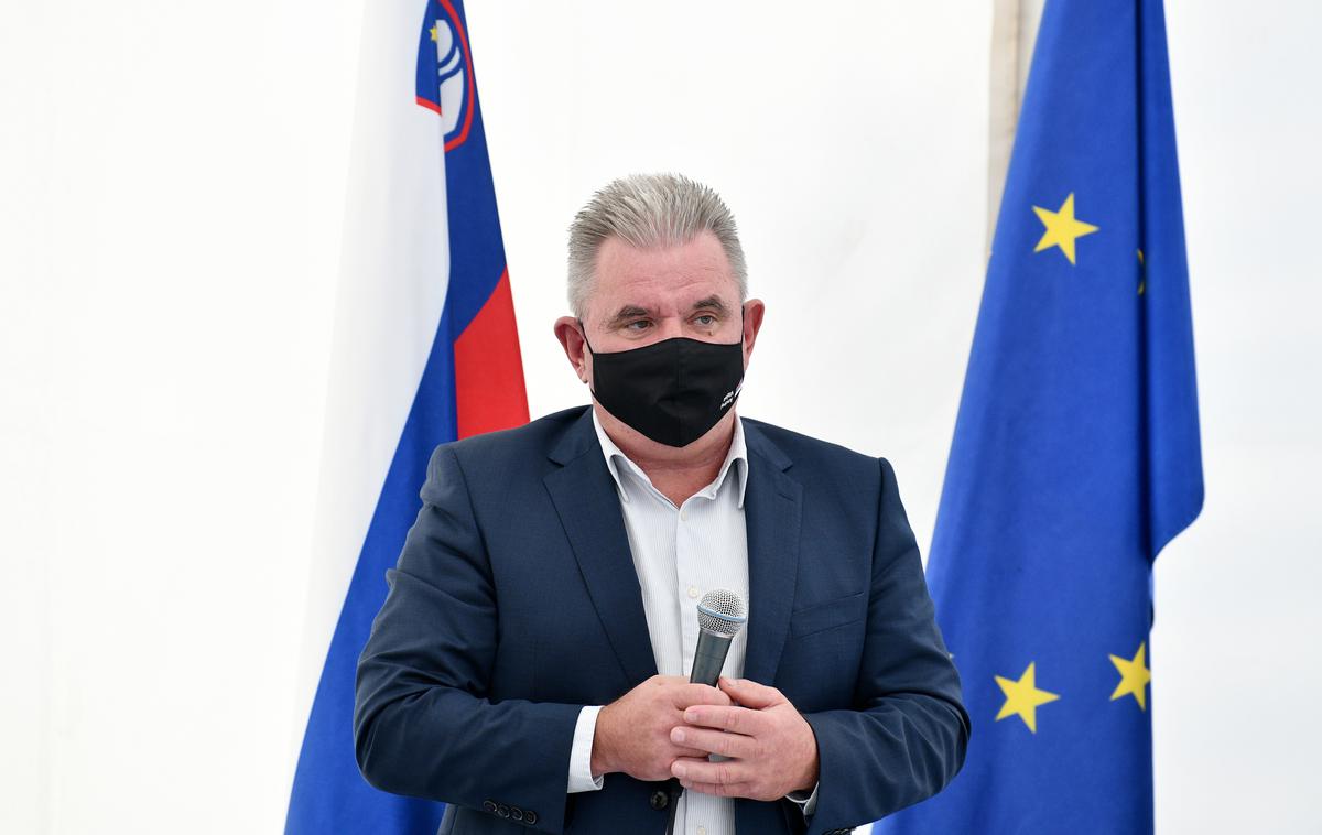 Andrej Vizjak | Minister Andrej Vizjak je obljubil številne investicije, tudi na področju poplavne varnosti. | Foto STA