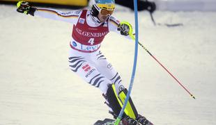 Smola za Neureutherja, zaradi poškodbe palca odpovedal slalom v Leviju