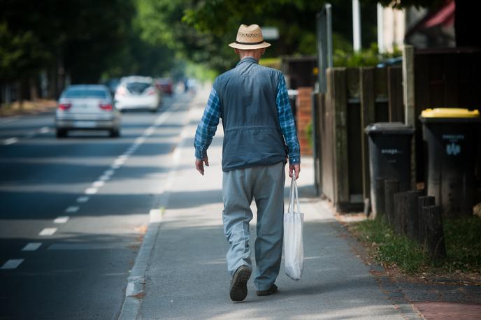 upokojenec | Obstaja nekaj izjem, ko se zaradi osebnih okoliščin lahko upokojite pred dopolnjenim 60. letom starosti. | Foto Bor Slana