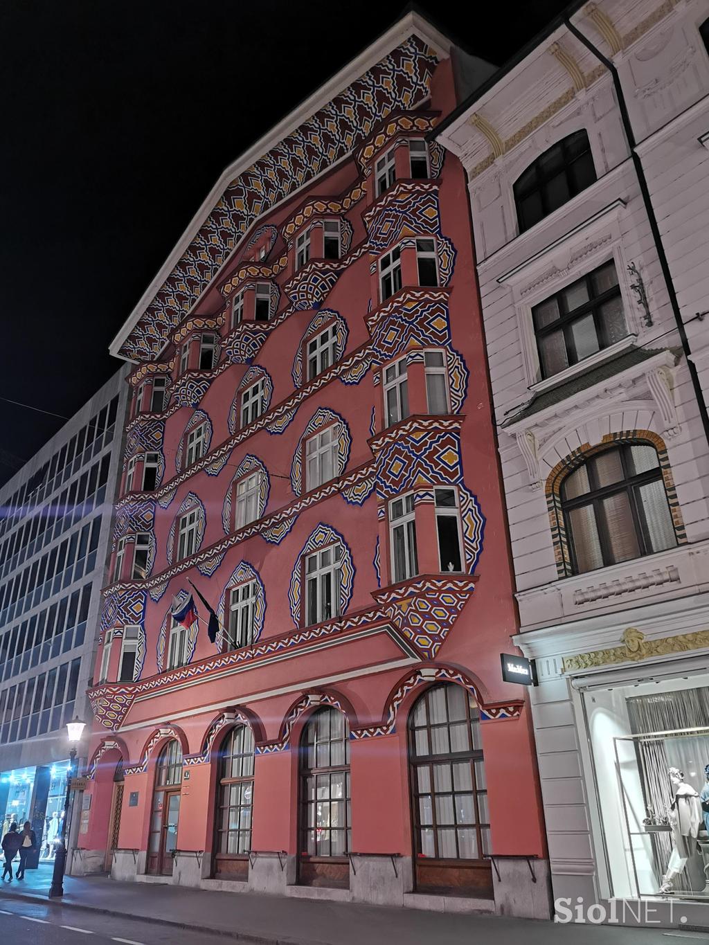 posneto s Huawei P30 Pro, Ljubljana, nočne, modra ura