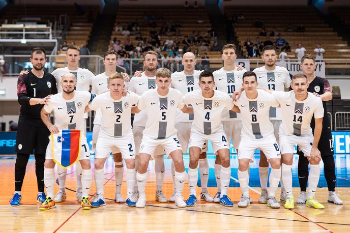 Slovenija Češka futsal | Slovenska reprezentanca je v dvorani Tabor z 2:1 premagala Češko. | Foto Jure Banfi/alesfevzer.com