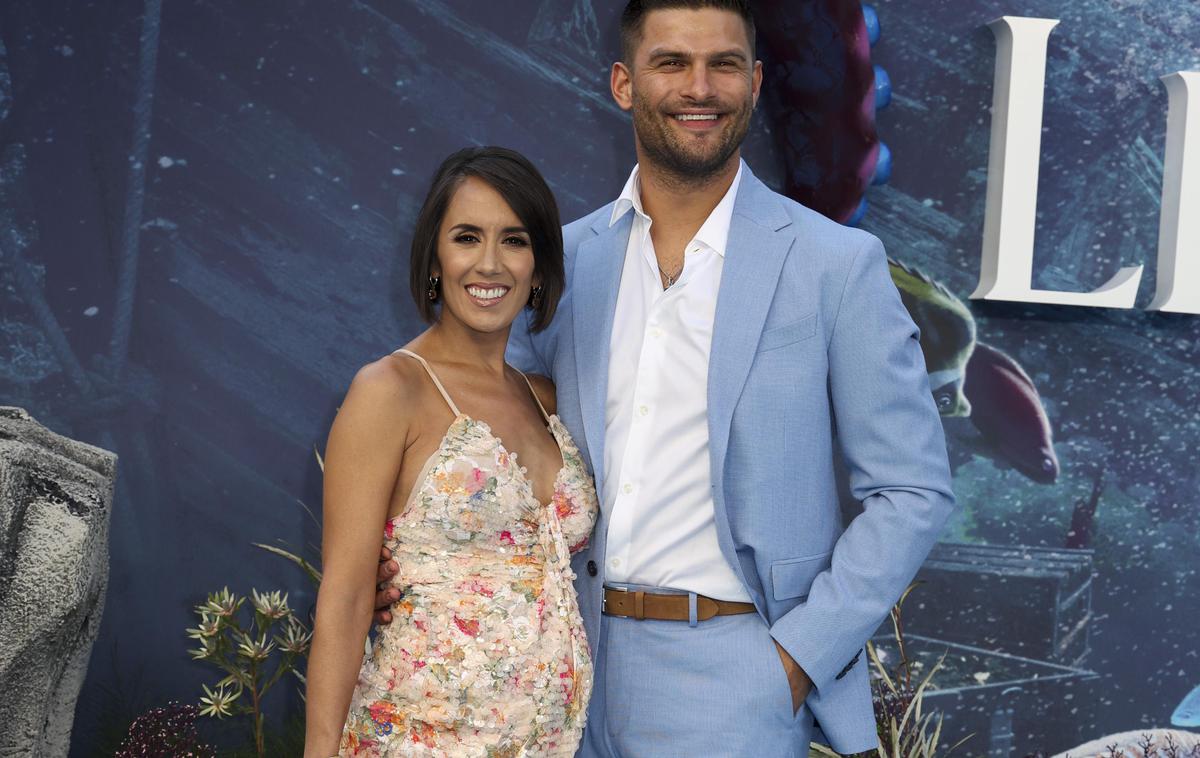 Aljaž Škorjanec in Janette Manrara | Janette Manrara in Aljaž Škorjanec sta se spoznala v britanskem šovu Strictly Come Dancing (Zvezde plešejo). Nekaj časa sta bila le prijatelja, kasneje pa sta se zaljubila in poročila. | Foto Guliverimage