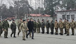 Sajovic v Latviji o prisotnosti Slovenije v Natovi bojni skupini #foto