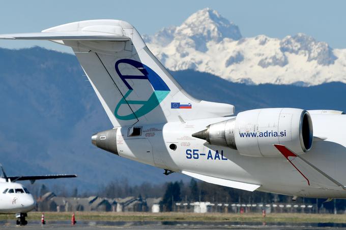 Če bi bila Adria Airways relativno stabilno podjetje, bi ga Lufthansa že zdavnaj prevzela oziroma kupila," ocenjuje Jaklič. | Foto: STA ,