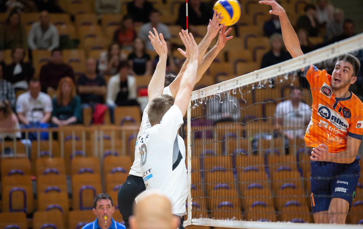 ACH Volley Calcit Volley | ACH Volley se je sprehodil do pete zmage. | Foto Klemen Brumec / Sportida