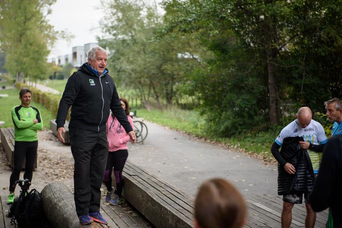 Tekače je prišel pozdravit tudi Gojko Zalokar, direktor ljubljanskega maratona, ki je bil nad množično udeležbo navdušen. | Foto: Patricija Belak