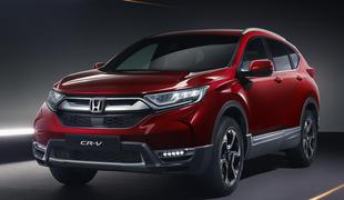 Nova honda CR-V: prvič hibrid in sedem sedežev