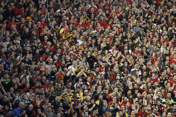 Bern ima zadnjih 17 sezon največ gledalcev v Evropi. Hokejsko tekmo si je v zadnjem tekmovalnem obdobju ogledalo v povprečju 16.370 gledalcev. | Foto: Reuters