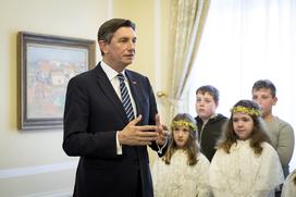 Predsednik republike Borut Pahor je sprejel kolednike Misijonskega središča Slovenije.