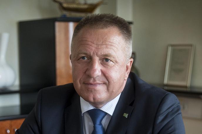 Zdravko Počivalšek | Gospodarski minister Zdravko Počivalšek napoveduje tožbe. | Foto Ana Kovač