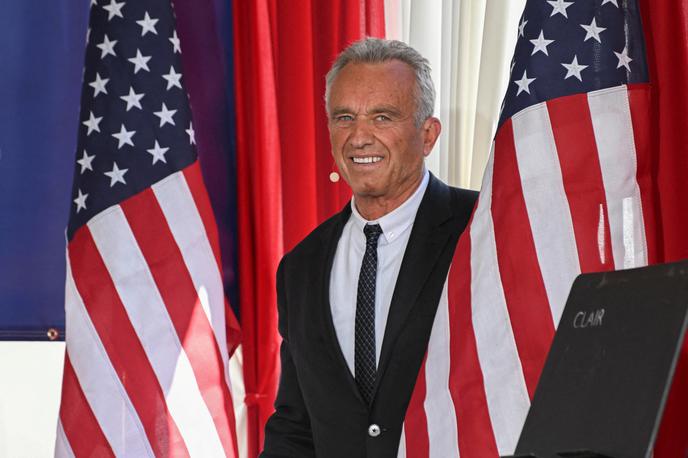 Robert F. Kennedy Jr. | Član slavne ameriške politične družine je znan kot odločen nasprotnik cepljenja proti covid-19 in drugim nalezljivim boleznim ter zagovornik različnih teorij zarote. Okoljevarstveni pravnik Robert F. Kennedy mlajši je sin nekdanjega pravosodnega ministra ZDA in ubitega predsedniškega kandidata z enakim imenom. | Foto Reuters