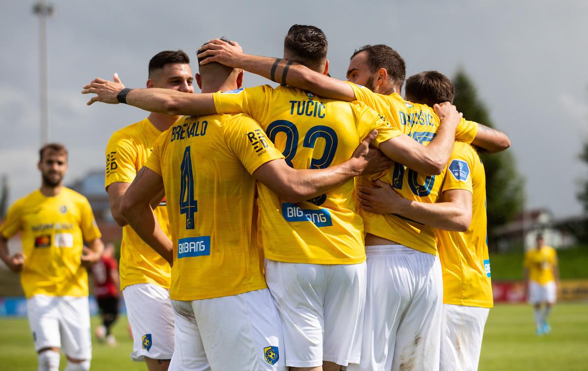 Bravo Tabor | Milan Tučić je dosegel končni rezultat v sodnikovem podaljšku prvega polčasa. | Foto Vid Ponikvar