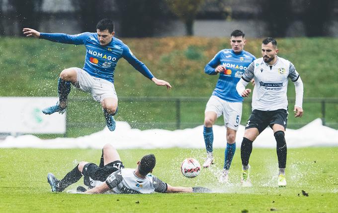 Zahtevni pogoji v Spodnji Šiški | Foto: Vid Ponikvar