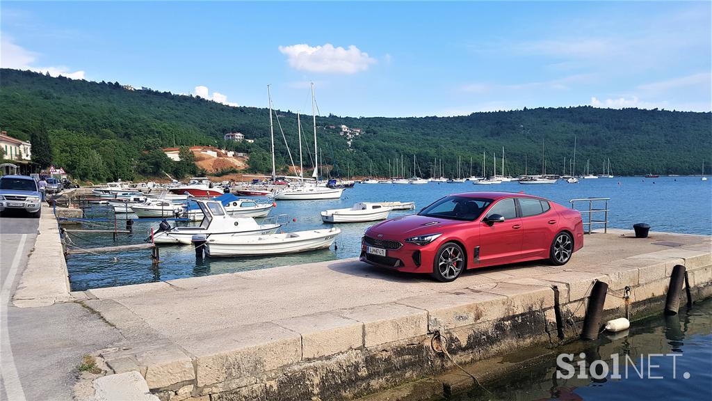 Kia Stinger Istra