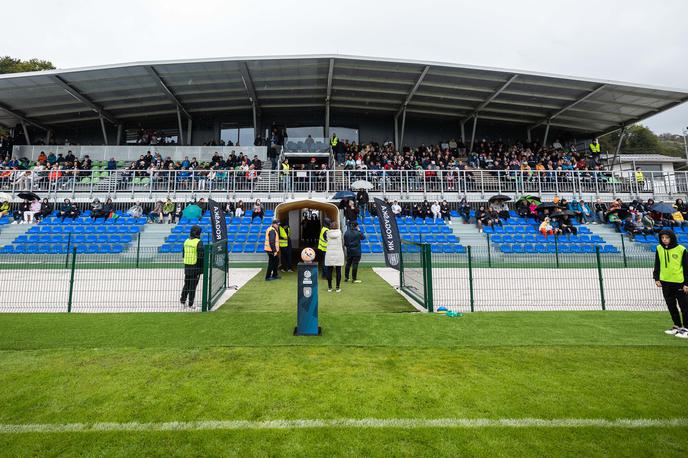 NK Rogaška : NK Mura 1. SNL Rogaška Slatina stadion | V Rogaški Slatini so pozdravili okrepitev. | Foto Jure Banfi/alesfevzer.com