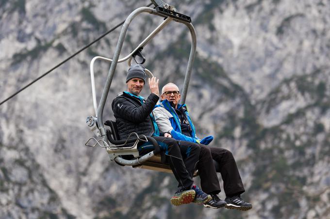 Peter Slatnar je pozdravil Zajca in Jelarja. | Foto: www.alesfevzer.com