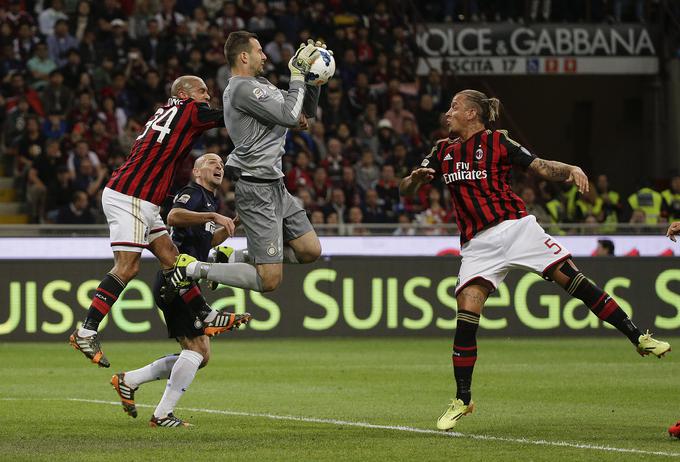 Za Handanovićem je 20. milanski derbi. | Foto: Reuters