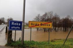 Ponekod že delijo protipoplavne vreče, v Piranu že druga sirena #foto