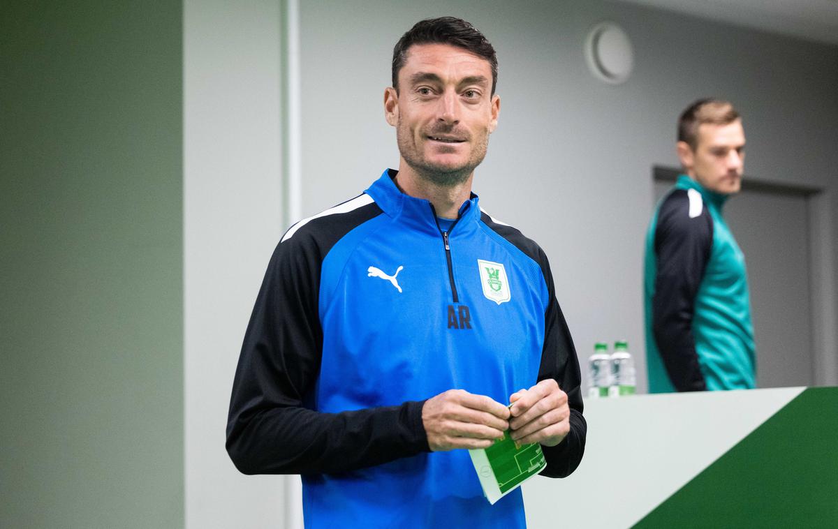 Albert Riera | Trener Olimpije Albert Riera se je nedavno vrnil iz Turčije, kjer je Olimpija opravila prvi del zimskih priprav. | Foto Vid Ponikvar/Sportida