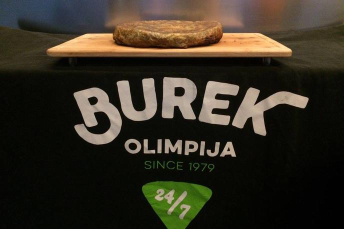 konopljin burek | Ob prihodu povejte: ''Burek za frenda." | Foto Konoplja.net/Burek Olimpija