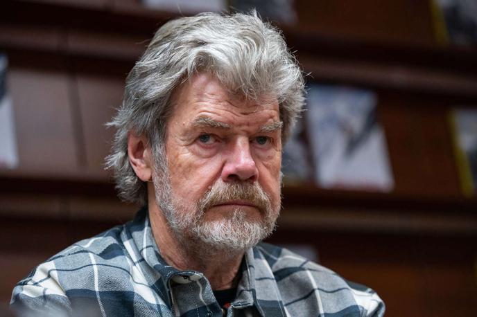 Reinhold Messner | Reinhold Messner je v knjigi spregovoril o tem, kaj ga je vodilo iz vasice v Dolomitih do najvišjih vrhov na svetu in katere vrednote so ga vodile na njegovi poti. | Foto Boštjan Podlogar/STA