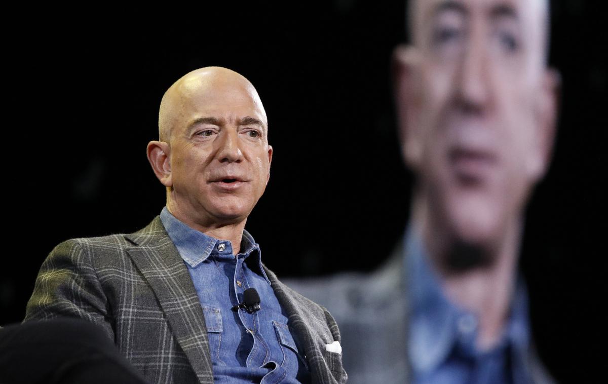 Jeff Bezos | Lastnik Amazona in Washington Posta Bezos trdi, da so takšne podpore nesmiselne in zmanjšujejo zaupanje javnosti v medije. V prispevku za Washington Post, ki ga je kupil leta 2013, je zapisal, da je to prava odločitev, ki bo povrnila zaupanje Američanov v medije. | Foto Guliverimage