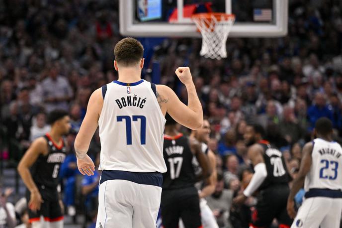 Luka Dončić | Luka Dončić zrežiral novo izjemno predstavo in spet pisal zgodovino lige NBA. | Foto Reuters