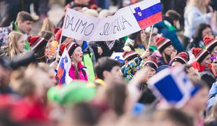 Otroško navdušenje v Planici: Tako daleč letijo, ker so pogumni #video #foto