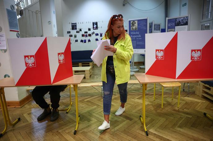 Poljska volitve | "Vladajoča stranka in njeni kandidati so očitno izkoristili zlorabo državnih sredstev," je opozoril strokovnjak Ovse za volitve Douglas Wake. | Foto Reuters