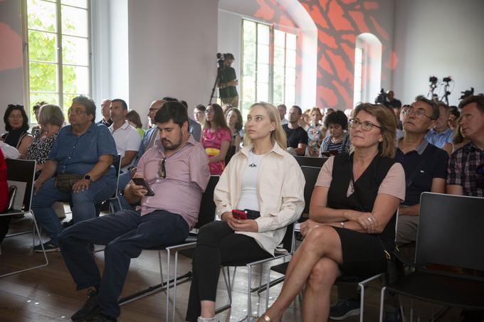 Zlata olimpijka Janja Garnbret (v sredini) je bila med Mladimi upi leta 2015. | Foto: Bojan Puhek