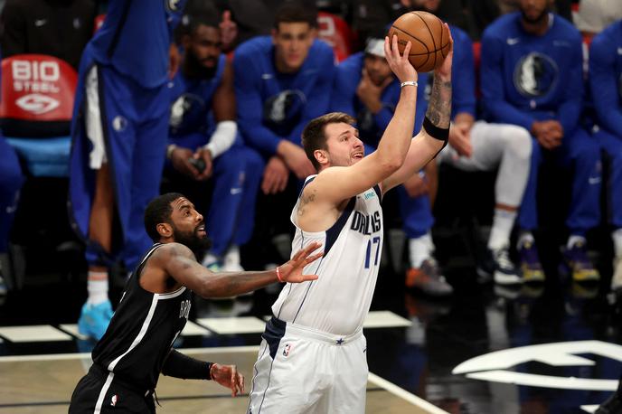 Luka Dončić | Luka Dončić se je izkazal proti zvezdniškemu Brooklynu. | Foto Reuters