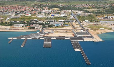 Slovenskim organom pregona pred nosom odpeljali Luko Zadar