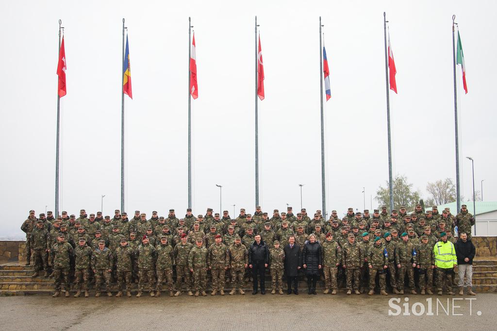 Marjan Šarec na Kosovu