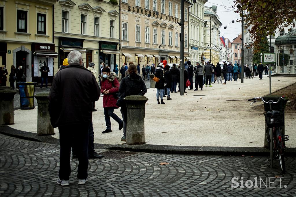 Množično testiranje. Test. Hitri test. Covid-19. Koronavirus.