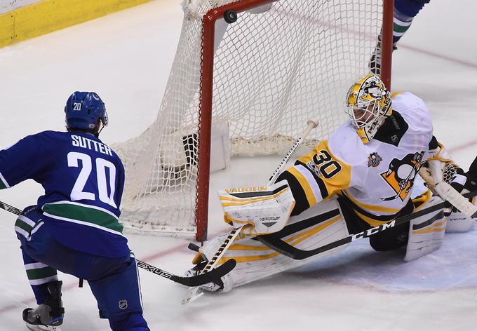 Matt Murray je zaustavil vse strele Vancouvra. | Foto: Reuters