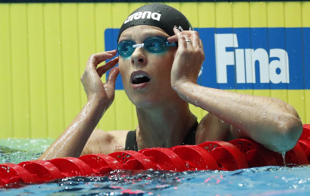 Federica Pellegrini | Federica Pellegrini se je izkazala tudi ob plavalnem bazenu. | Foto Reuters