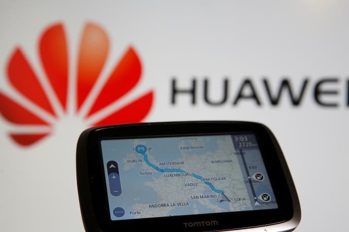 Huawei, TomTom | Bodoča Huaweieva mobilna aplikacija za navigacijo bo uporabljala zemljevide TomTom. | Foto Reuters