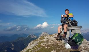 Namesto poležavanja ob morju je letošnji avgust izkoristil za obisk slovenskih gora. #foto