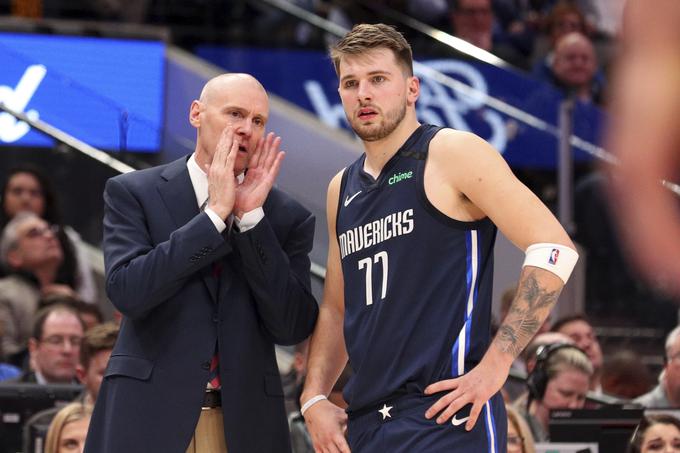 Luka Dončić je v Dallasu sodeloval le z dvema trenerjema. Uvodne tri sezone ga je vodil Rick Carlisle. | Foto: AP / Guliverimage