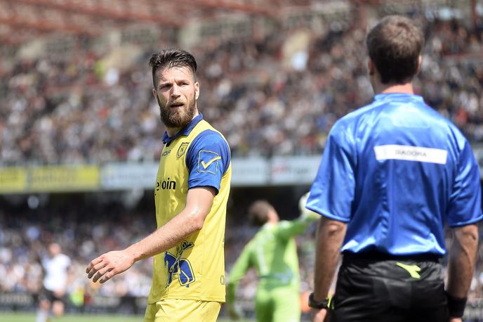 Boštjan Cesar | Boštjan Cesar bo vsaj še eno sezono igral za italijanski klub Chievo. | Foto Getty Images