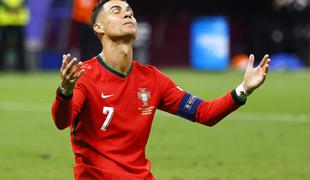 Cristiano Ronaldo kljub kritikam ne zapušča reprezentance: Še na kraj pameti mi ni prišlo ...