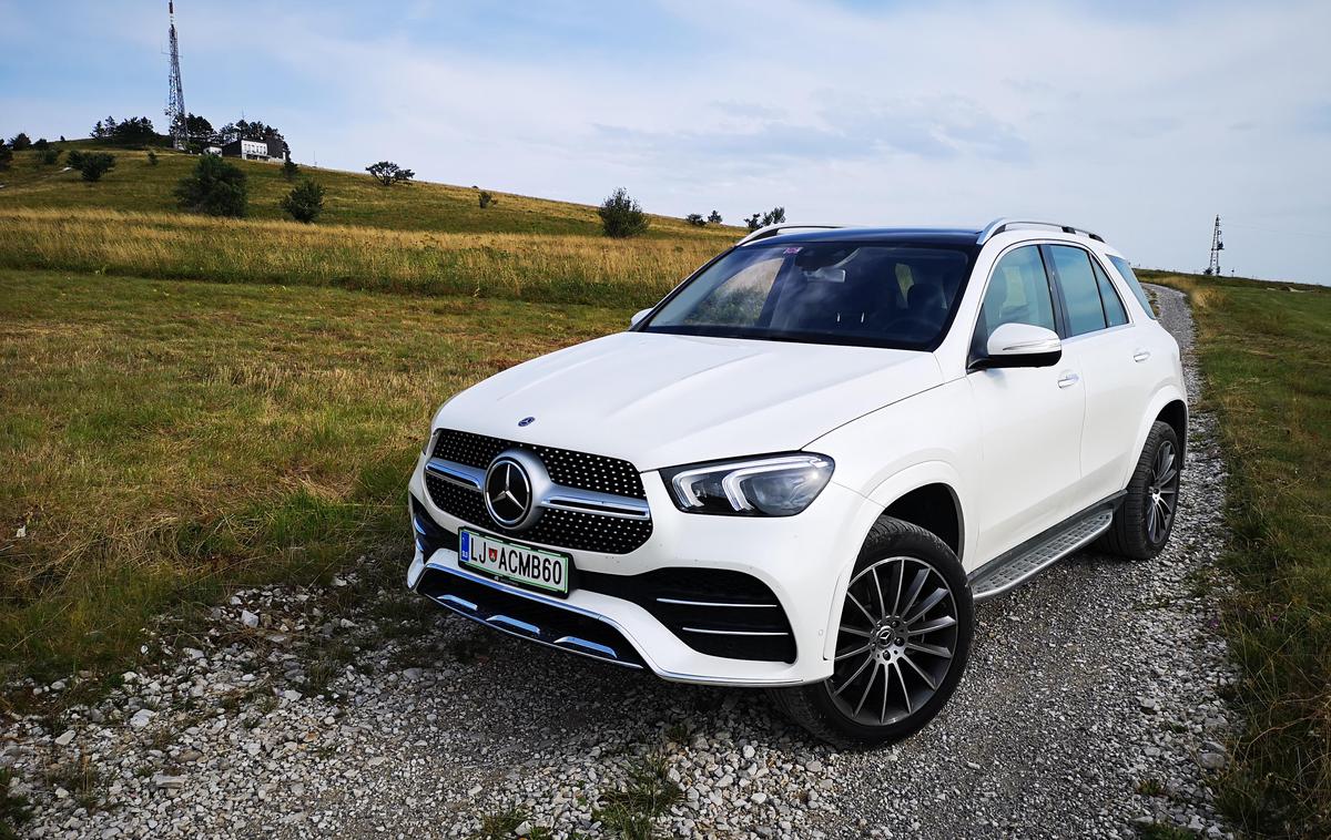 Mercedes GLE | Z novim mercedes-benzom GLE po makadamski cesti do koče in oddajnika na vrhu Slavnika. | Foto Gregor Pavšič