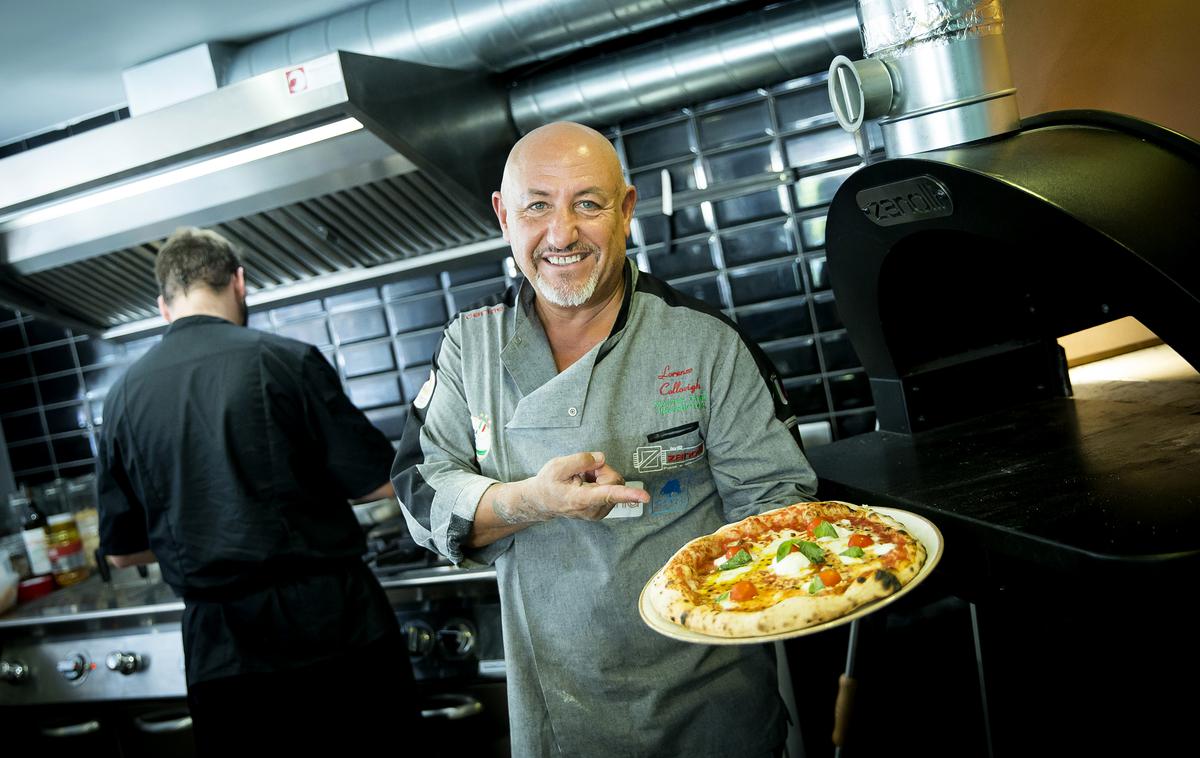 Lorenzo Collovigh | Lorenzo je na svetovnem prvenstvu v peki pice zmagal s pico napolitana. Takšne po njegovem receptu bodo stregli tudi v novem bistroju Rex.  | Foto Ana Kovač