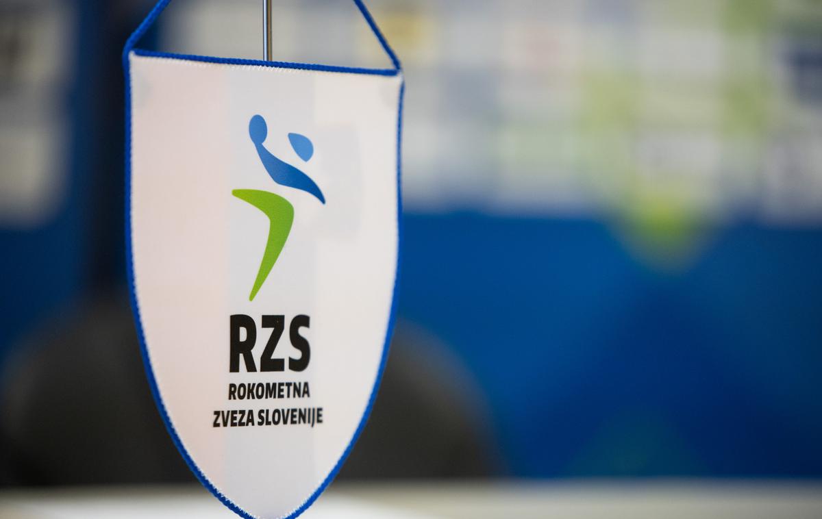 Rokometna zveza Slovenije, logo | Foto Boštjan Podlogar/STA