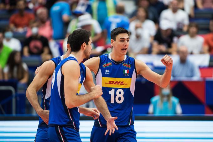 Italijani nadaljujejo suverene predstave, s 3:0 so izločili Nemce, ki jih vodi Andrea Giani. | Foto: CEV